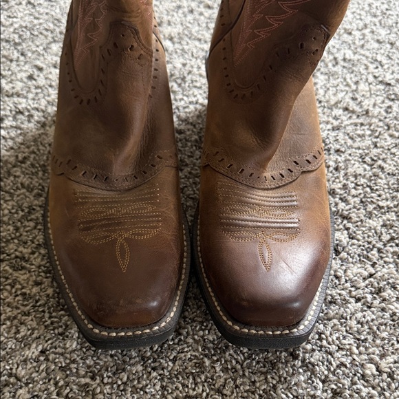 Ariat Brown Leather Heeled Boots with pink Highlights - Picture 5 of 8